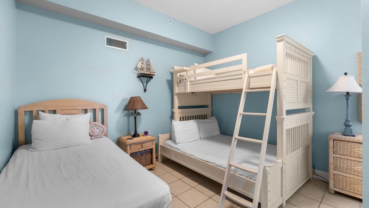 Photo of Bedroom in Santa Rosa Beach