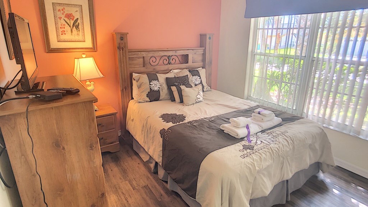 Photo of Bedroom in Bay Lake
