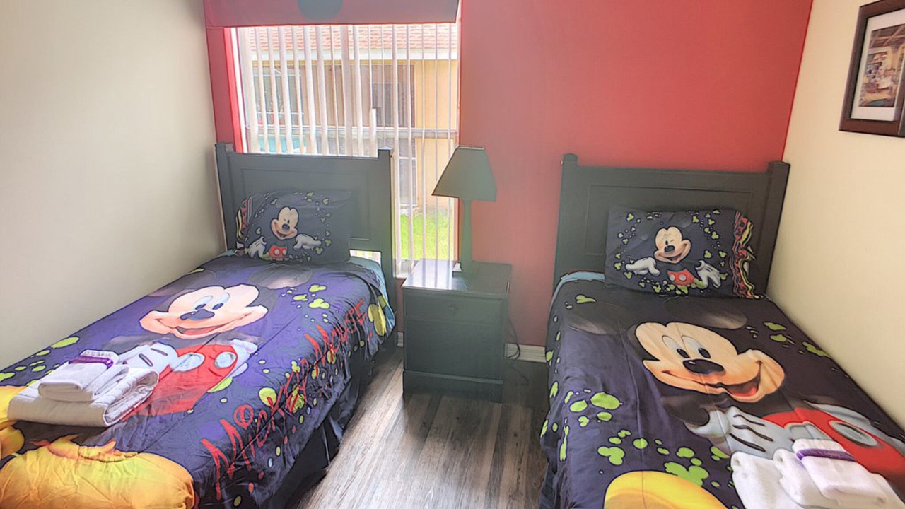 Photo of Bedroom in Bay Lake