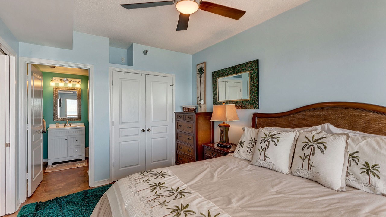 Photo of Bedroom in Pensacola Beach