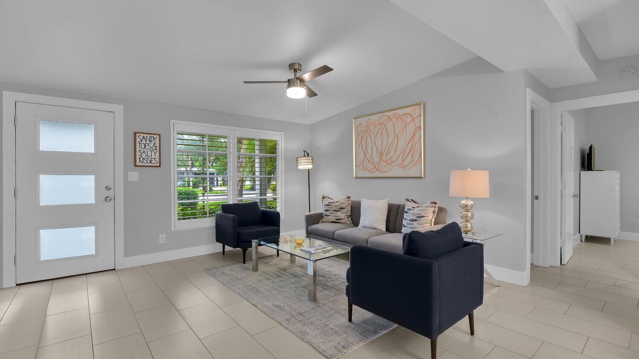 Photo of Livingroom in East Naples