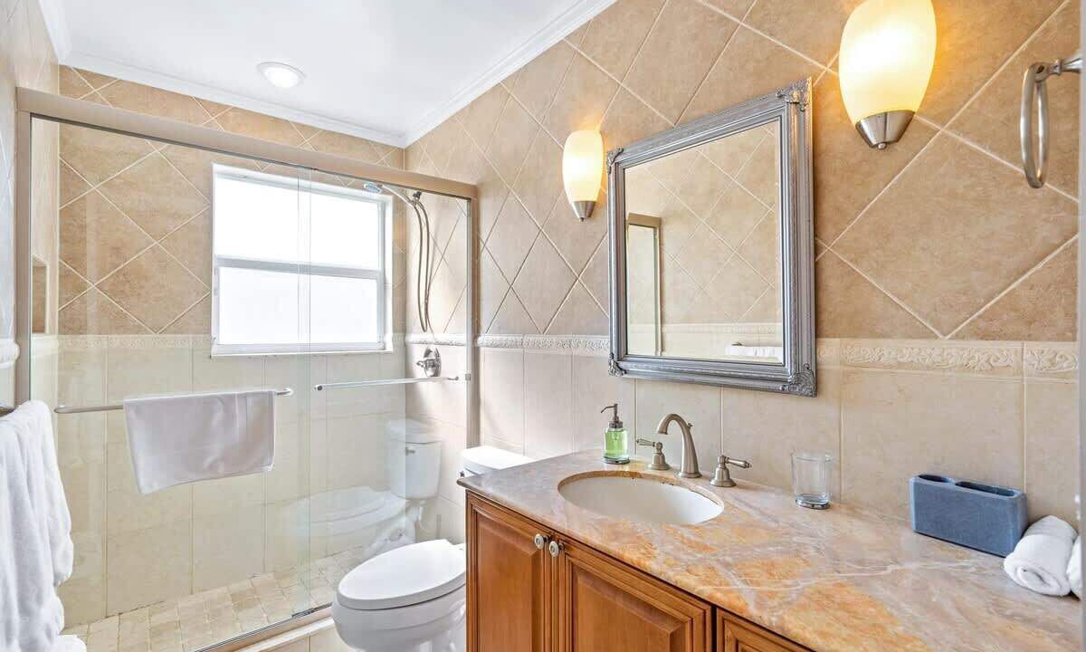 Photo of Bathroom in Cypress Lakes