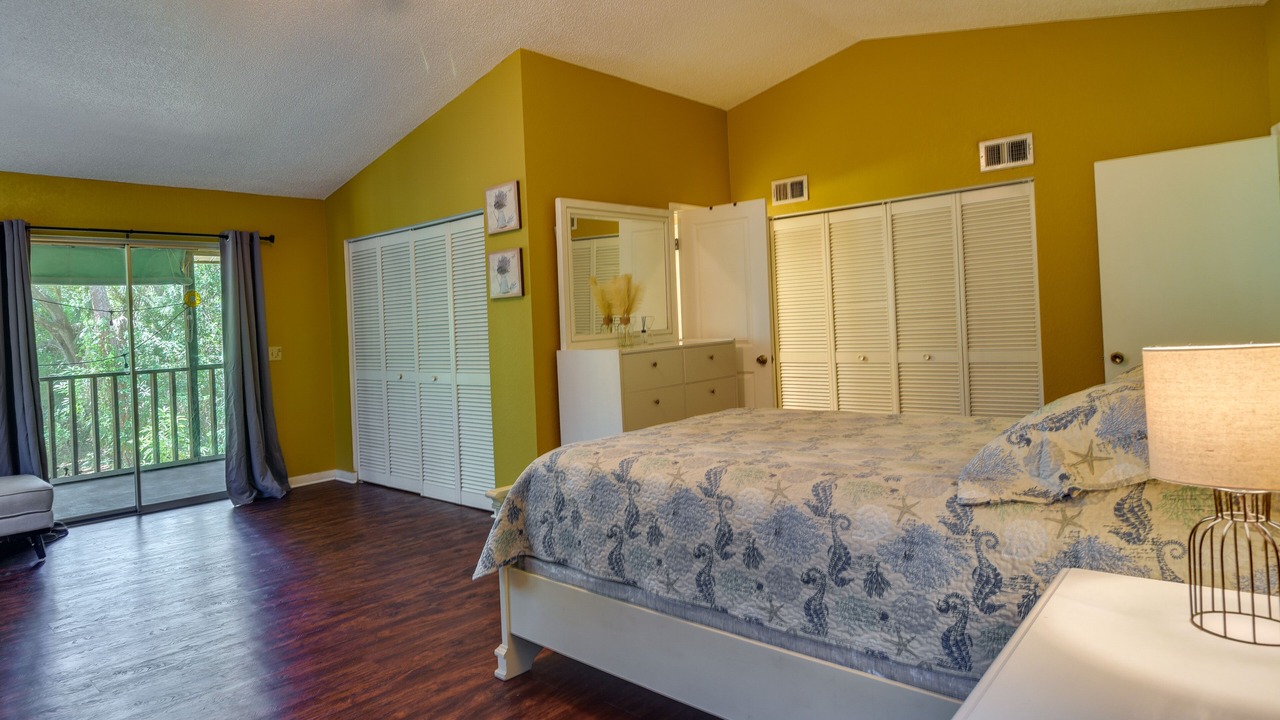 Photo of Bedroom in Pinellas Point
