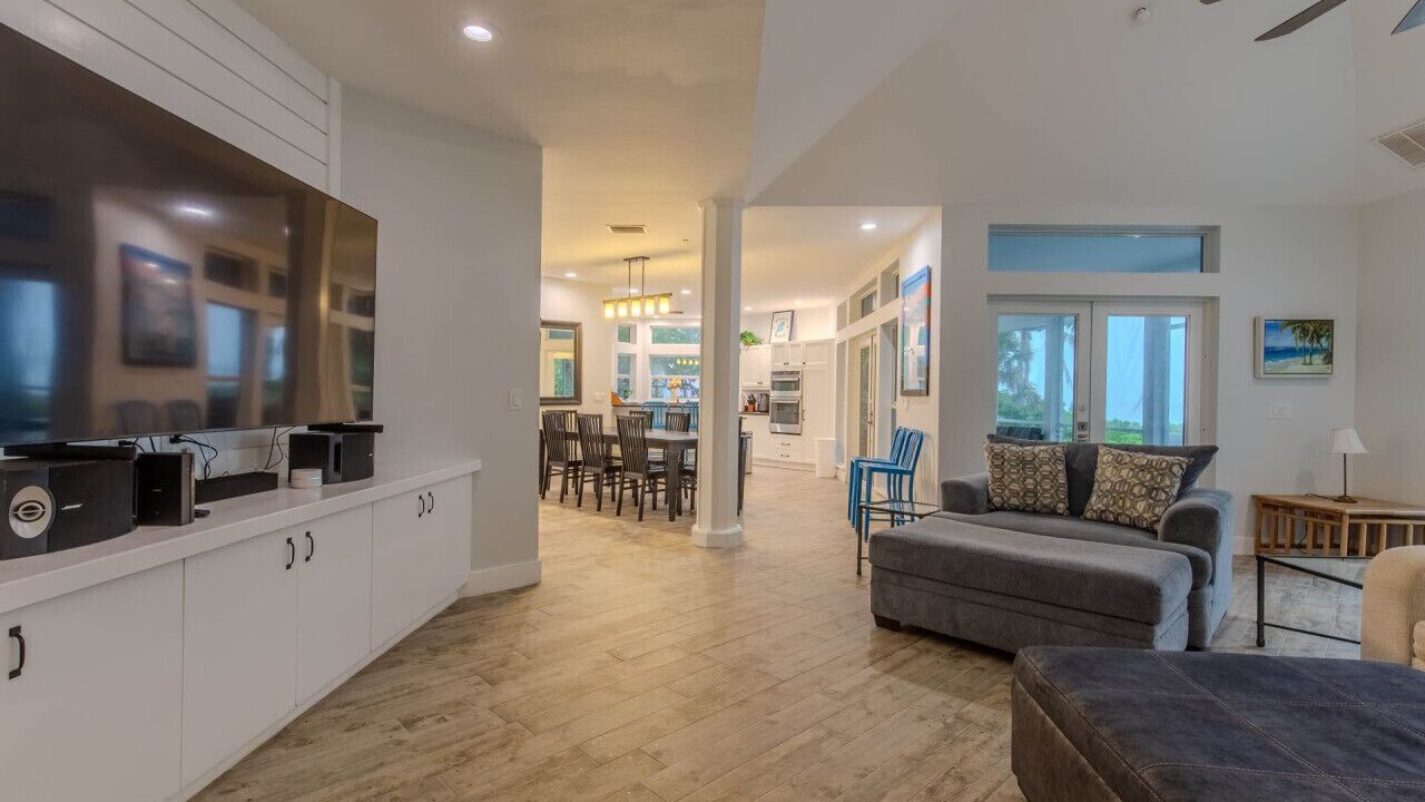 Photo of Livingroom in North Captiva