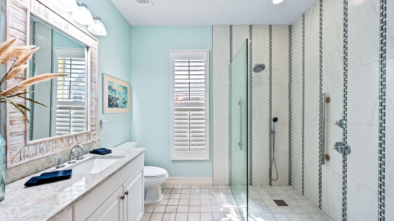 Photo of Bathroom in Naples Park