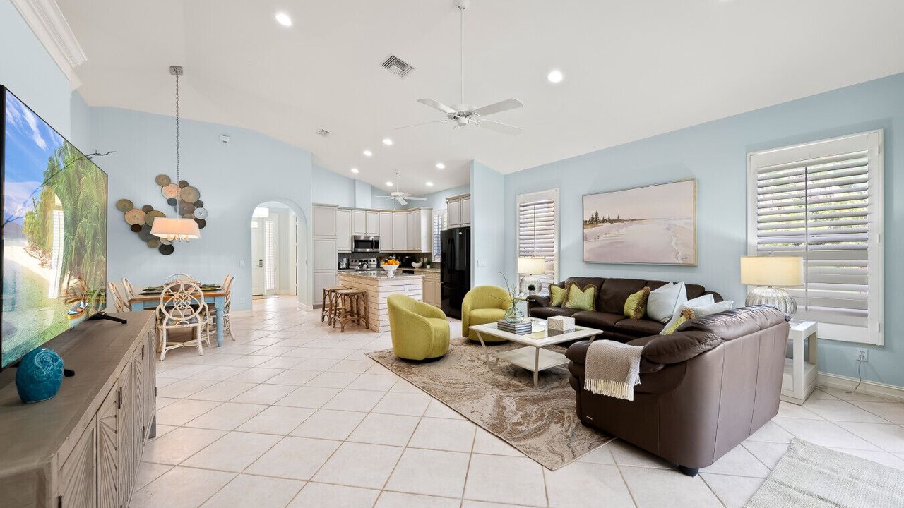 Photo of Livingroom in Naples Park