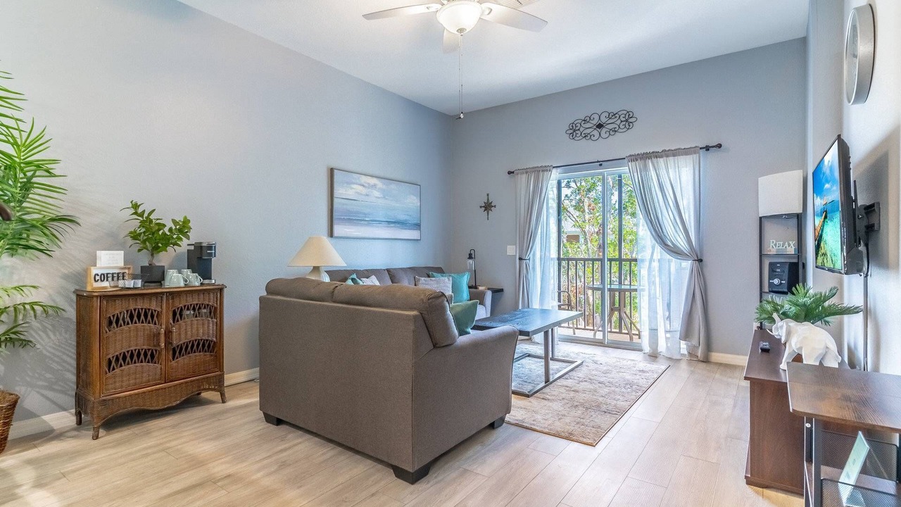 Photo of Patio Balcony in Bahama Bay