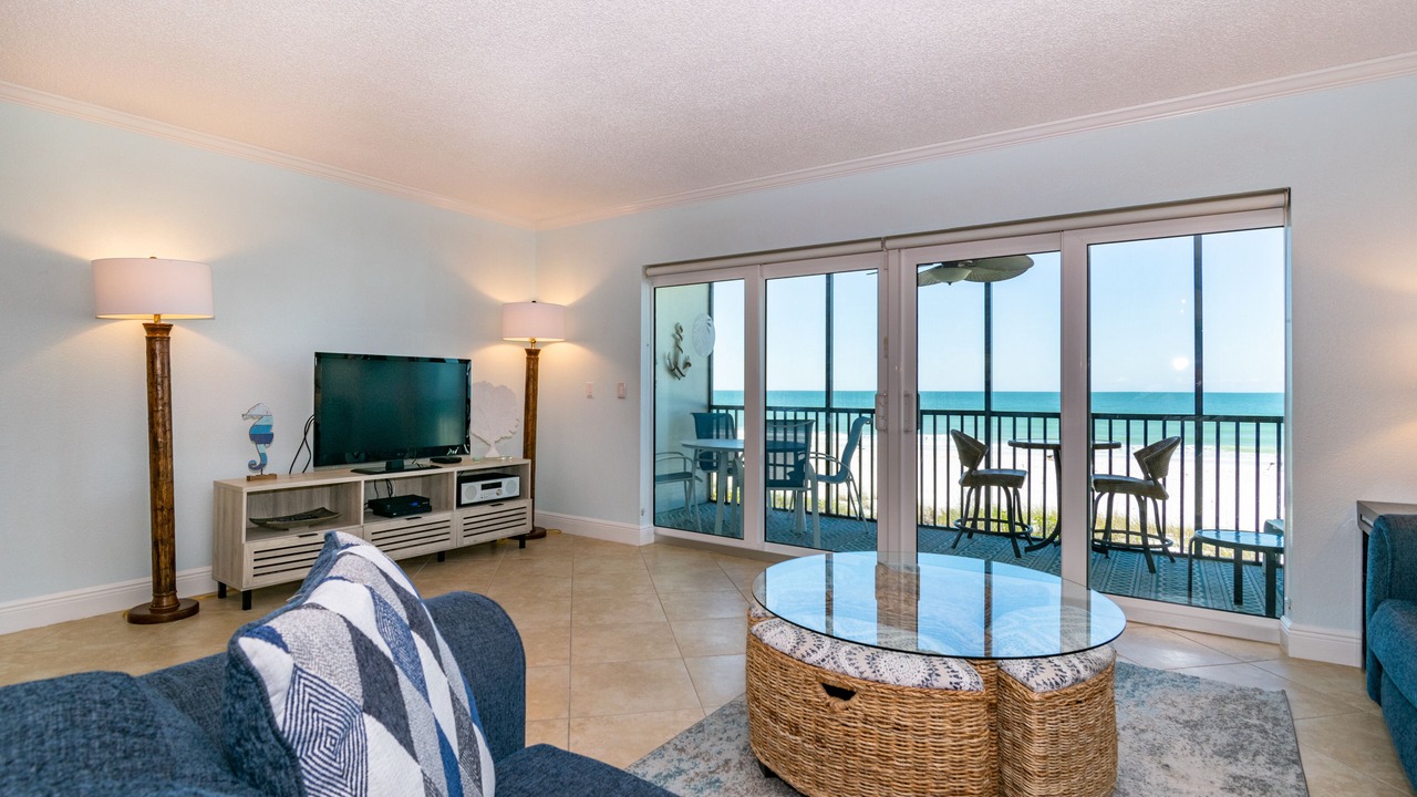 Photo of Livingroom in Bradenton Beach