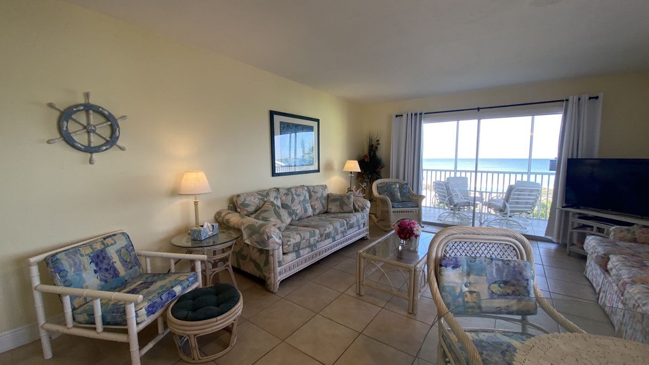 Photo of Livingroom in Fort Myers Beach