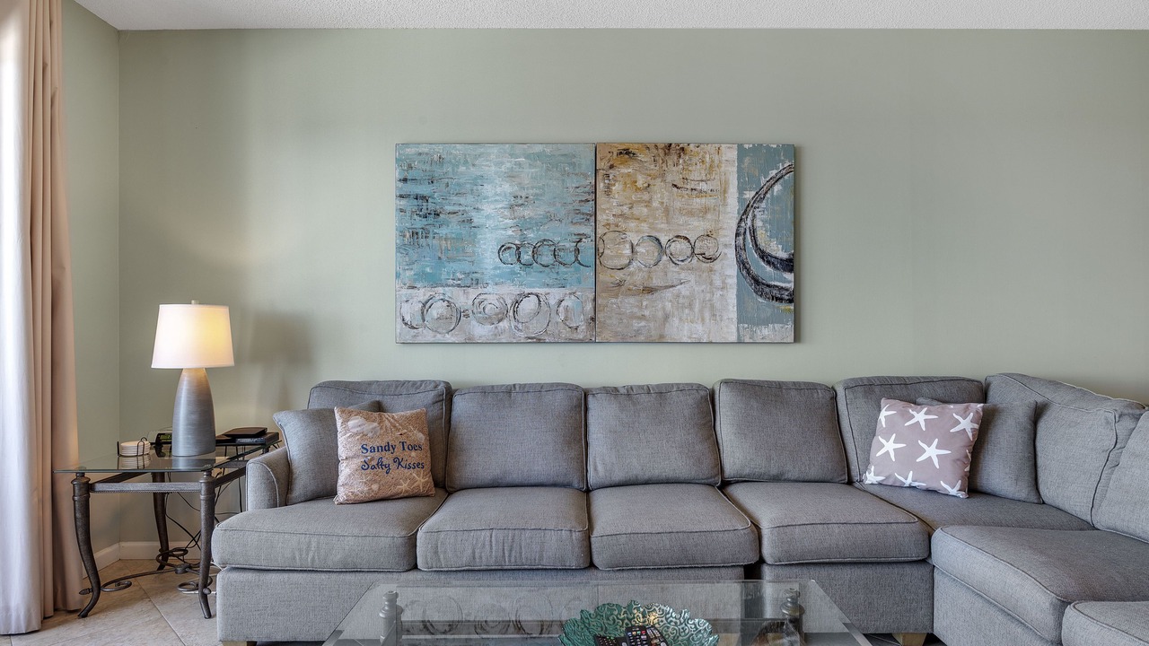 Photo of Livingroom in Ono Island