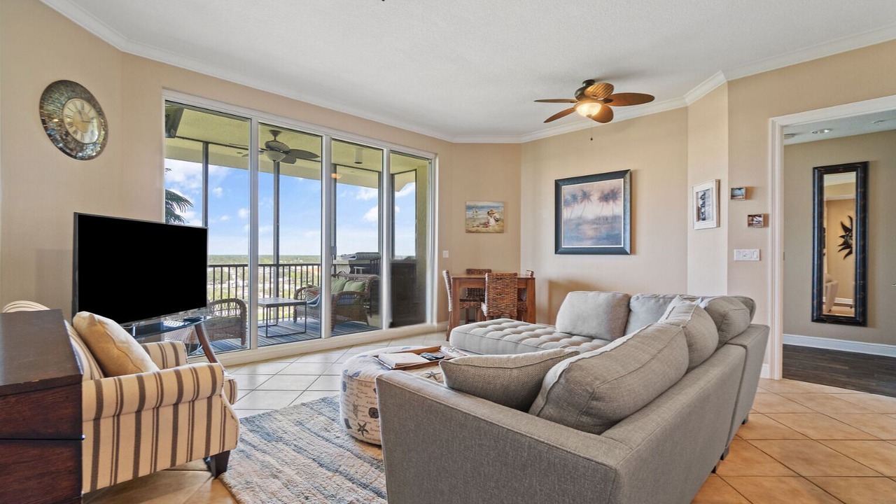 Photo of Livingroom in Ono Island