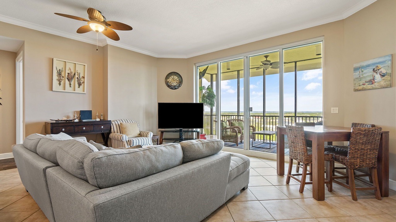 Photo of Livingroom in Ono Island