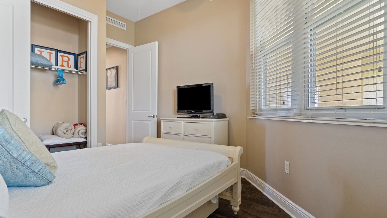Photo of Bedroom in Ono Island