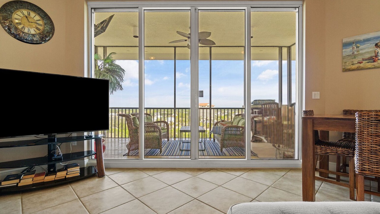 Photo of Livingroom in Ono Island