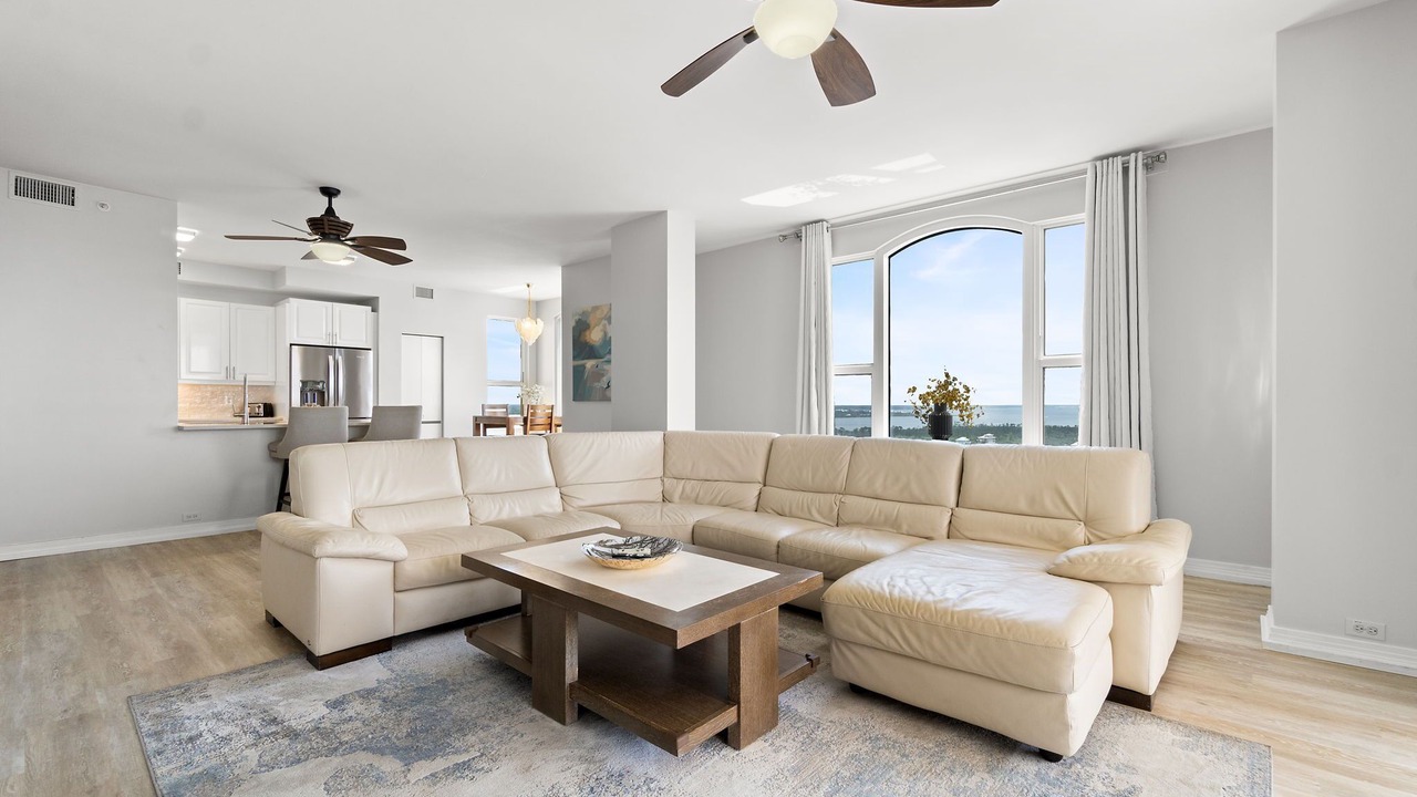 Photo of Livingroom in Ono Island
