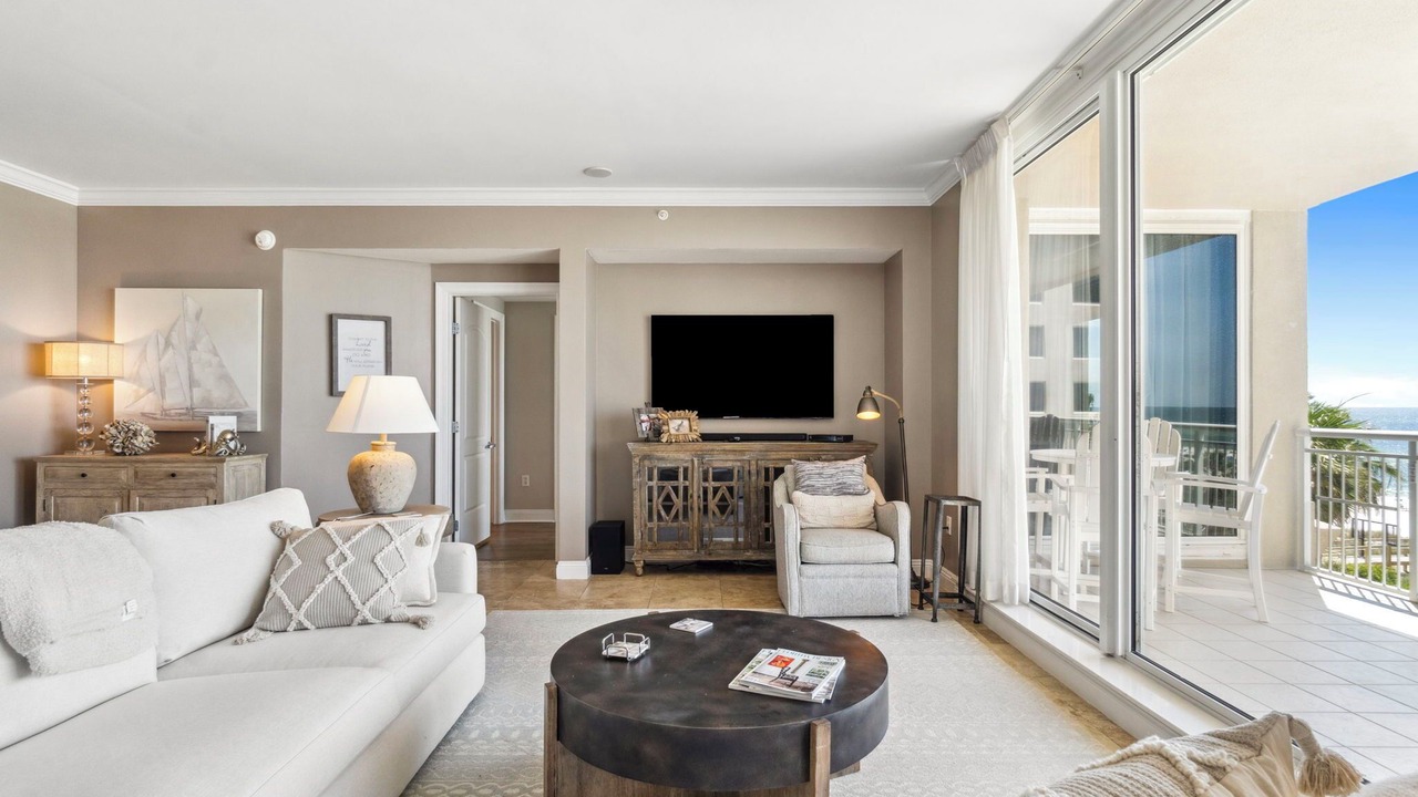 Photo of Livingroom in Ono Island