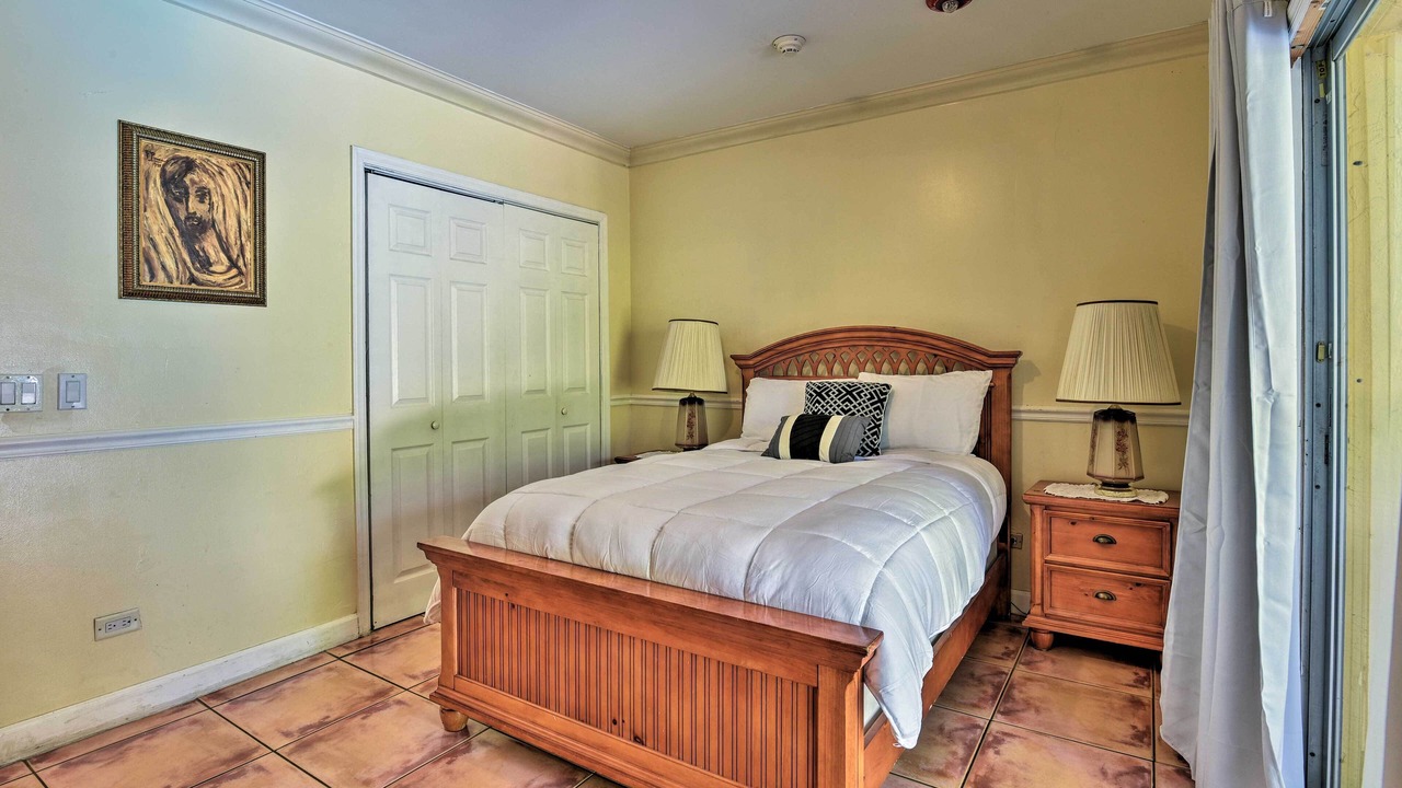 Photo of Bedroom in Miami Springs