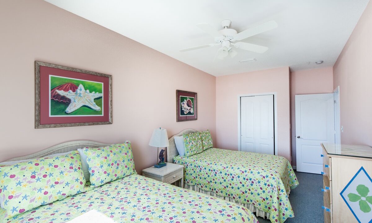 Photo of Bedroom in White Sands