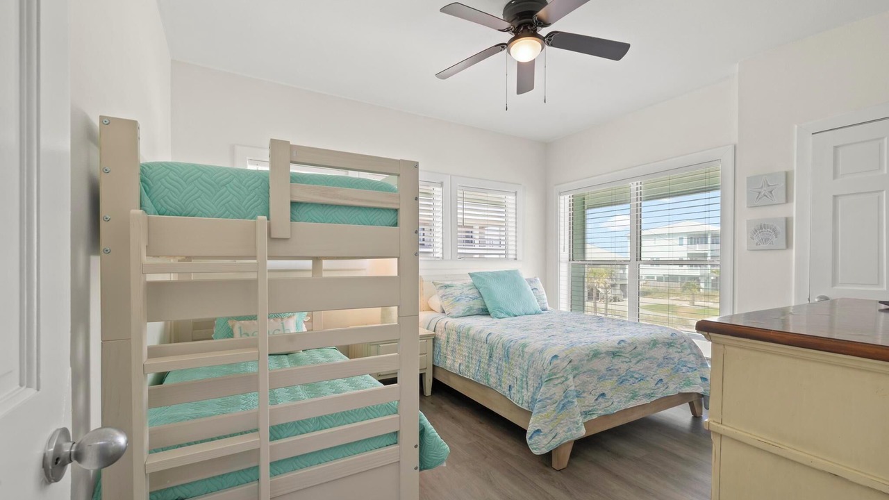 Photo of Bedroom in Pensacola Beach