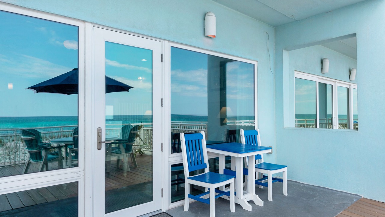 Photo of Patio Balcony in White Sands
