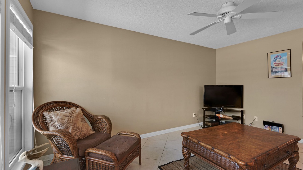 Photo of Bedroom in Pensacola Beach
