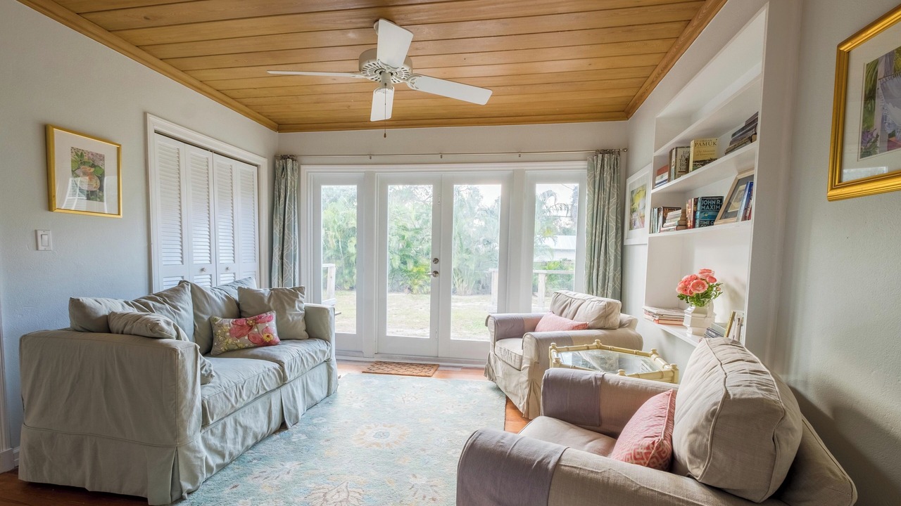Photo of Livingroom in Del-Ida Park Historic District