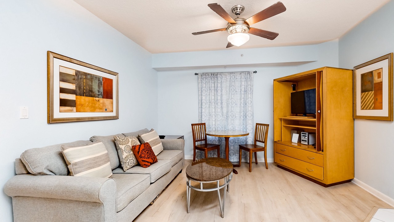 Photo of Livingroom in Daytona Beach