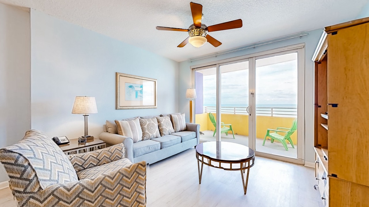 Photo of Livingroom in Daytona Beach