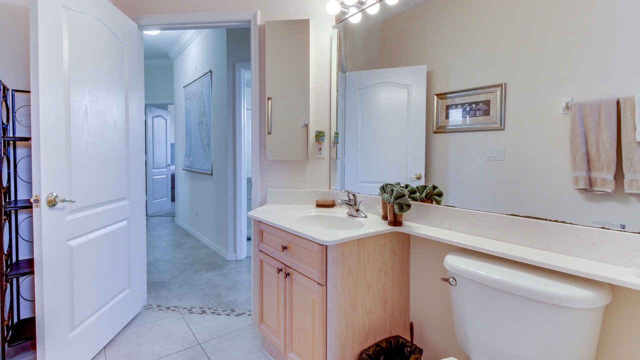 Photo of Bathroom in Biggar