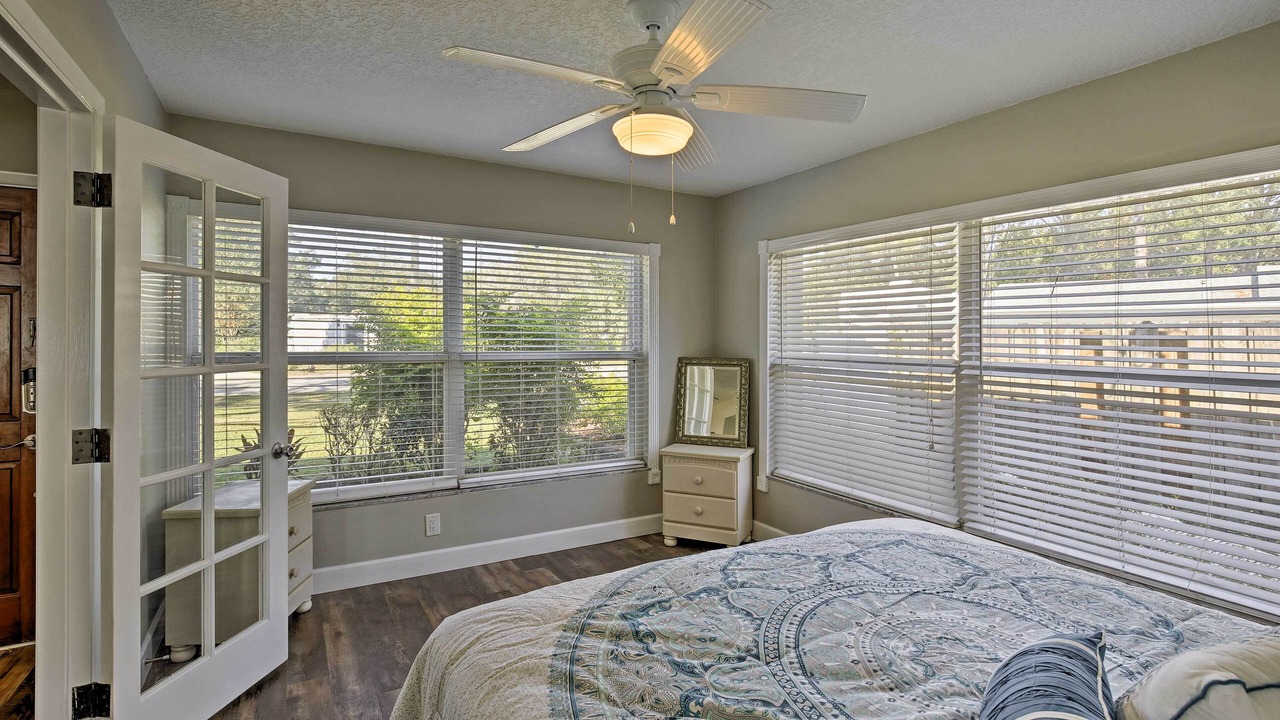 Photo of Bedroom in Orient Park