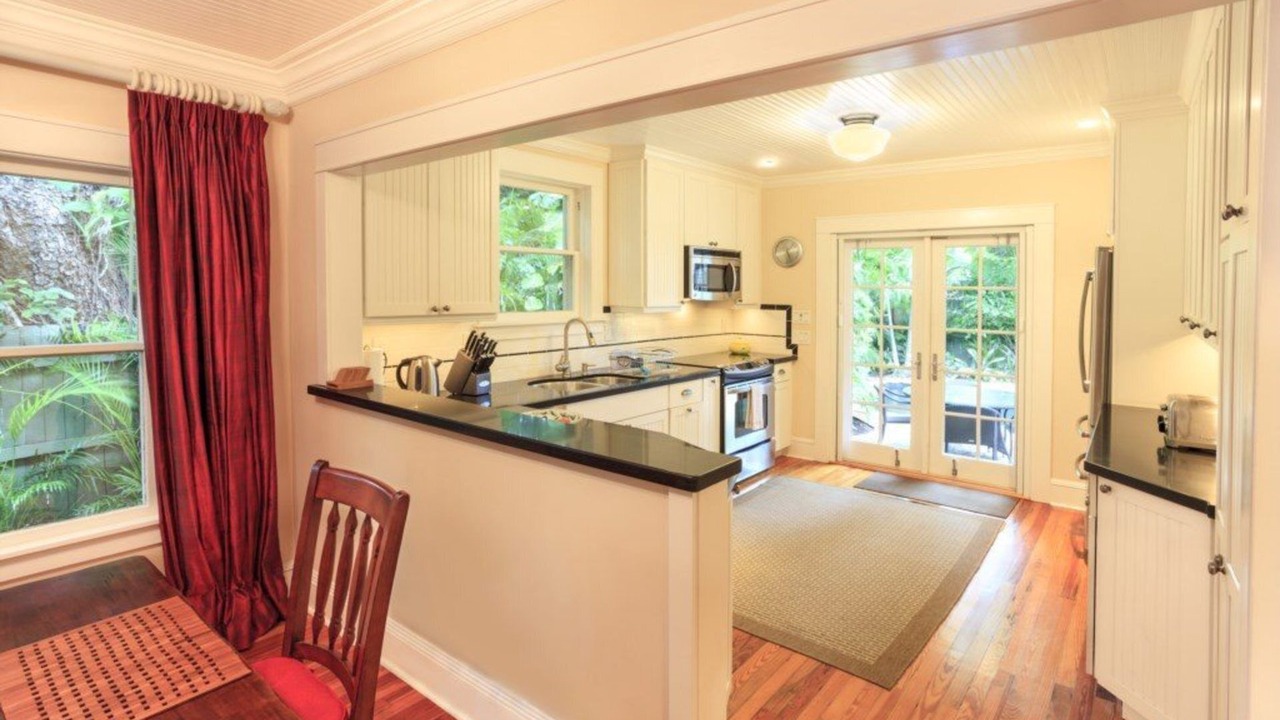 Photo of Kitchen in Flamingo Parks