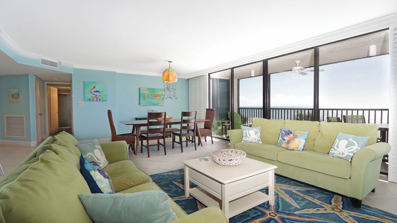 Photo of Livingroom in Beachview Country Club Estates