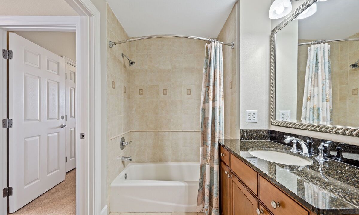 Photo of Bathroom in Reunion