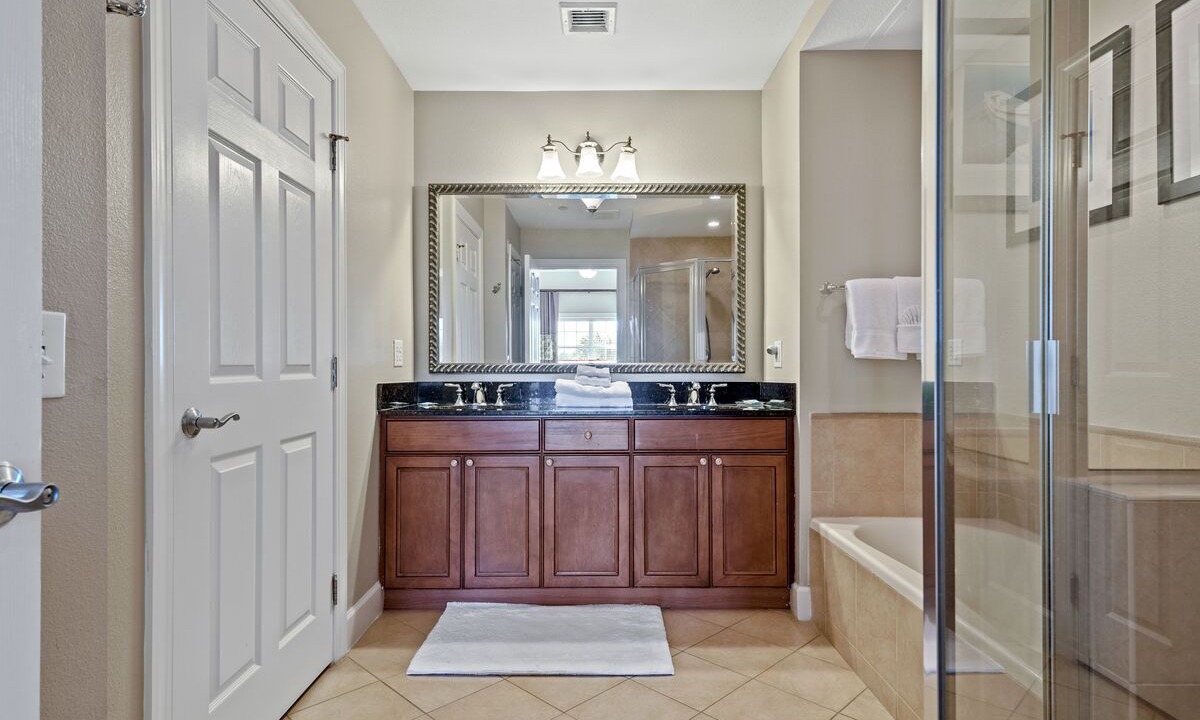 Photo of Bathroom in Reunion