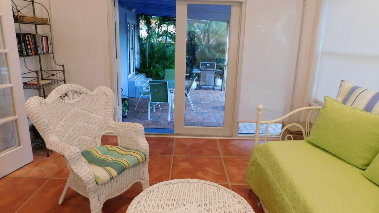 Photo of Livingroom in Downtown Hollywood