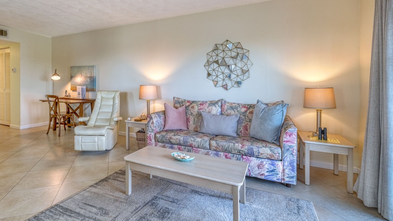 Photo of Livingroom in Indian Shores