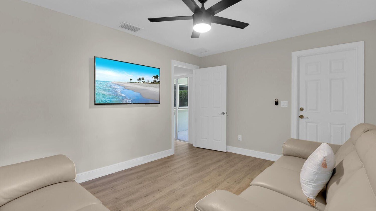 Photo of Livingroom in Old Naples