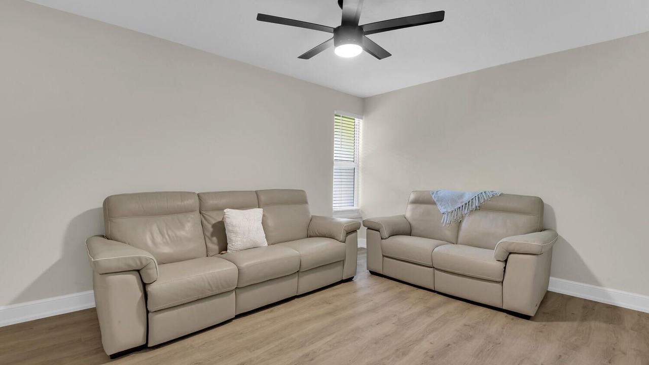 Photo of Livingroom in Old Naples