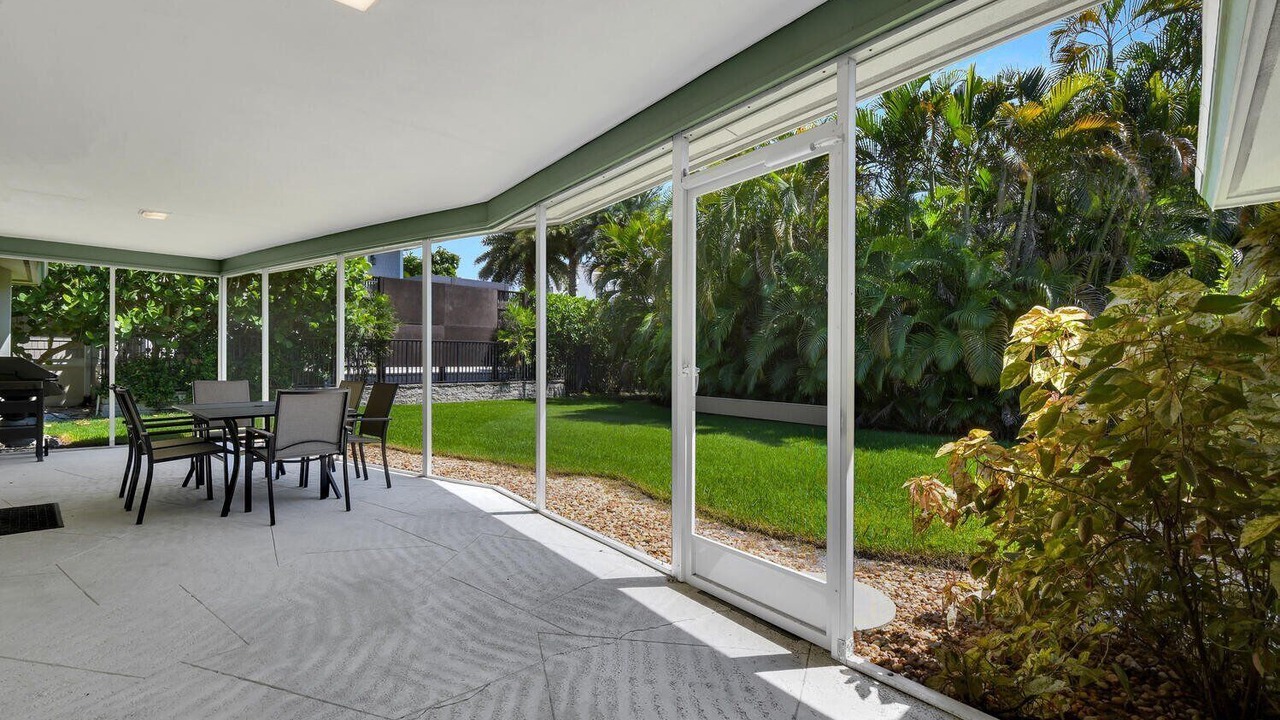 Photo of Outdoor in Old Naples