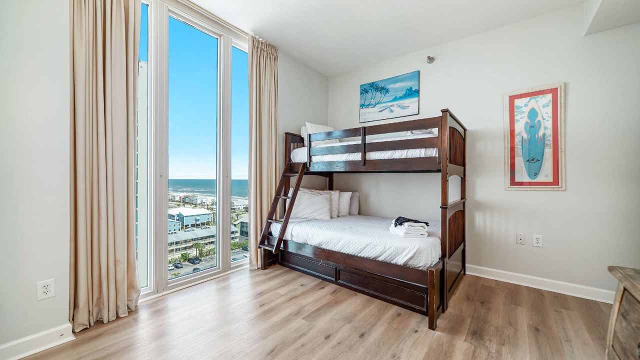 Photo of Bedroom in Gulf Shores