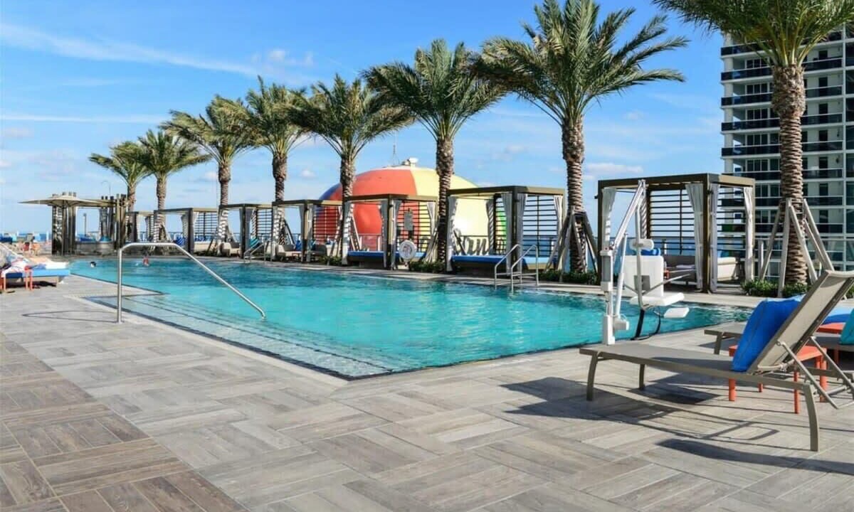 Photo of Outdoor in Hollywood South Central Beach