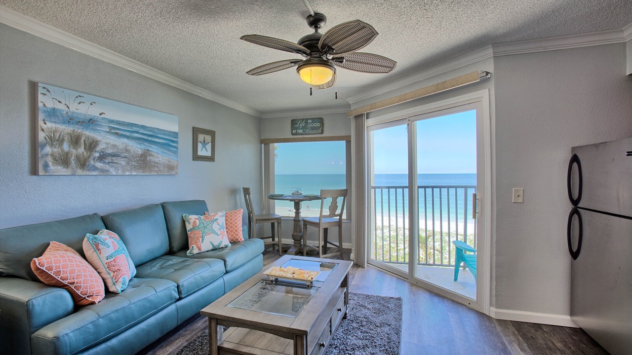 Photo of Livingroom in Belleair Beach