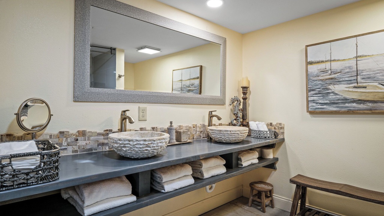 Photo of Bathroom in New Smyrna Beach