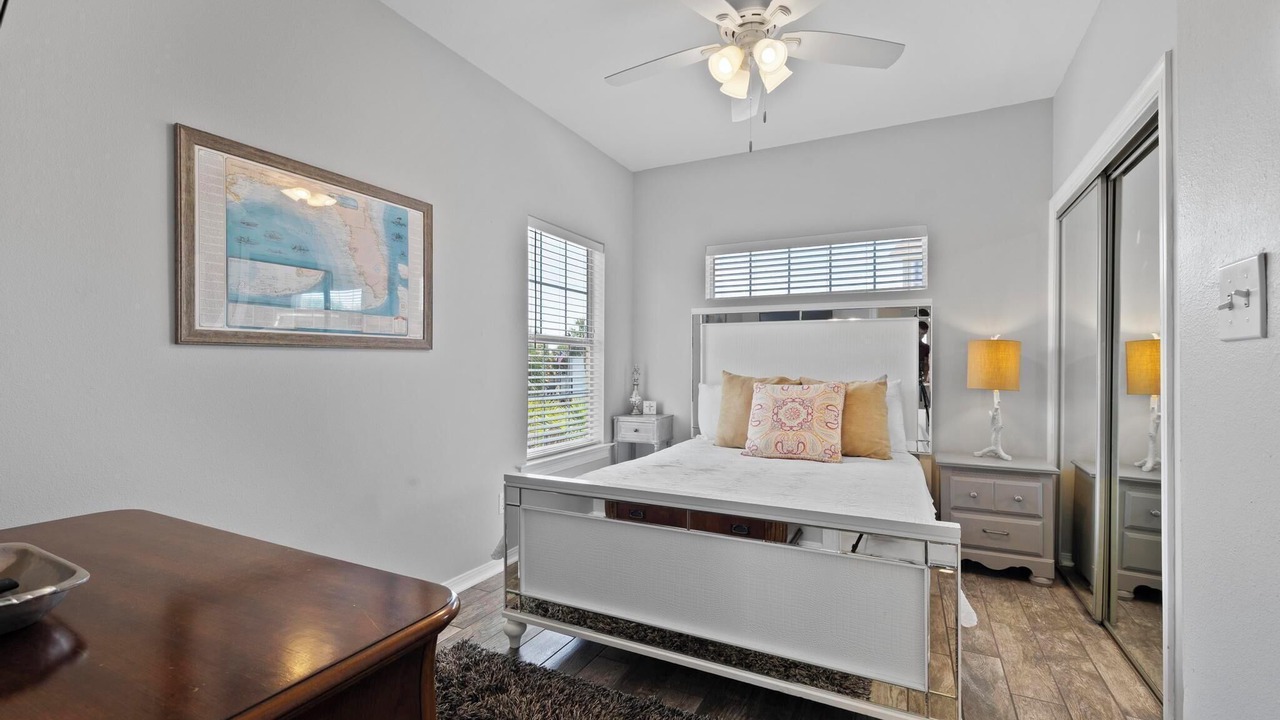 Photo of Bedroom in Pensacola Beach