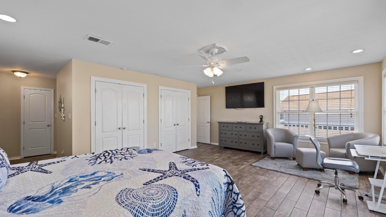 Photo of Bedroom in Pensacola Beach