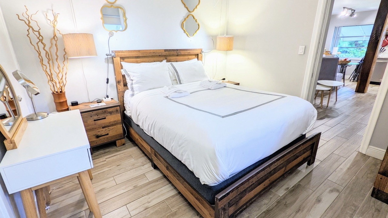 Photo of Bedroom in Lake Worth