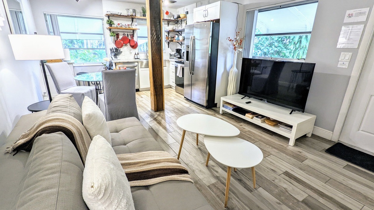 Photo of Livingroom in Lake Worth