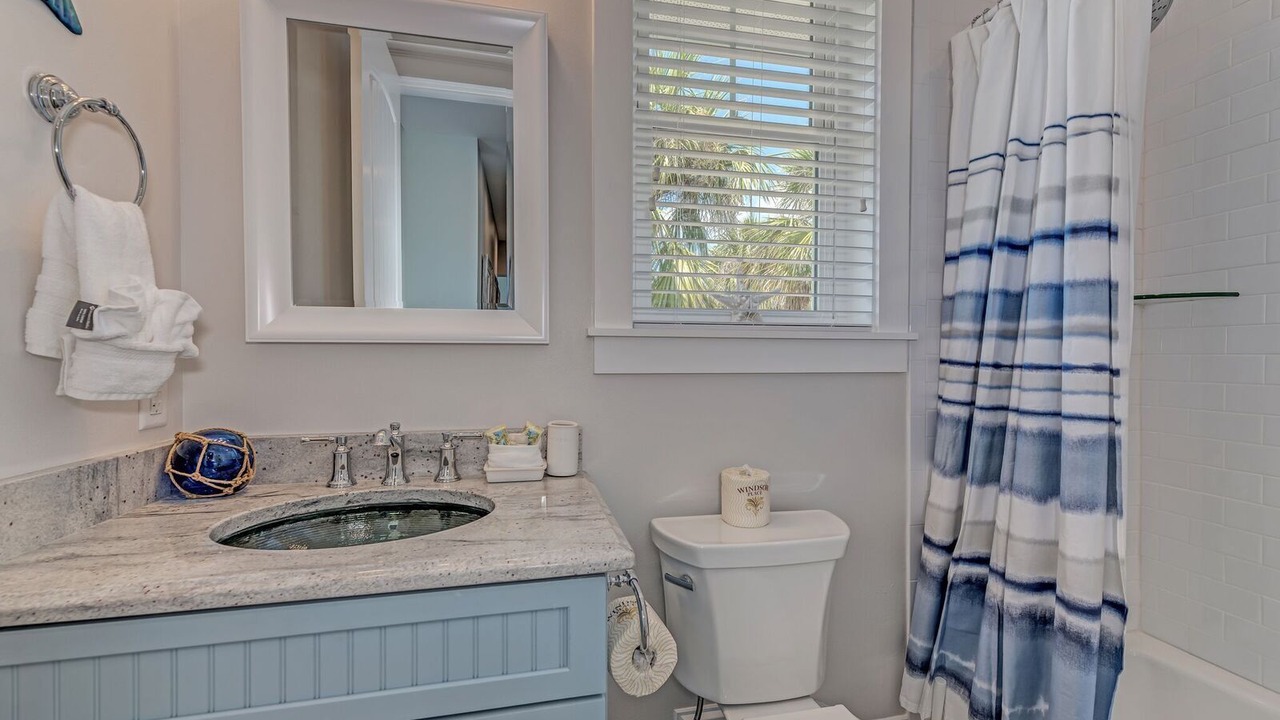 Photo of Bathroom in Holmes Beach