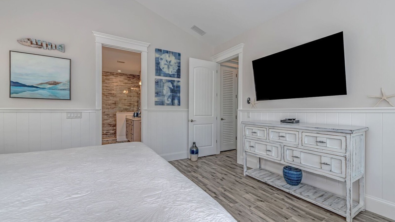 Photo of Bedroom in Holmes Beach