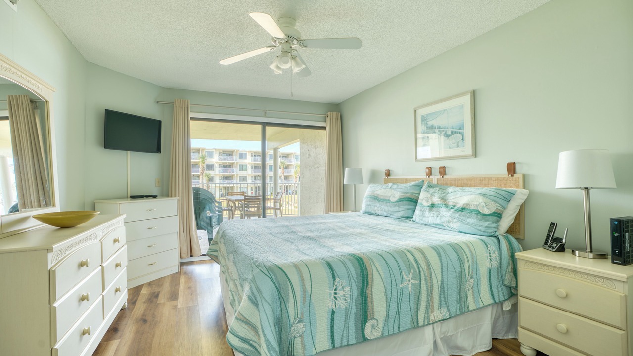 Photo of Bedroom in Butler Beach